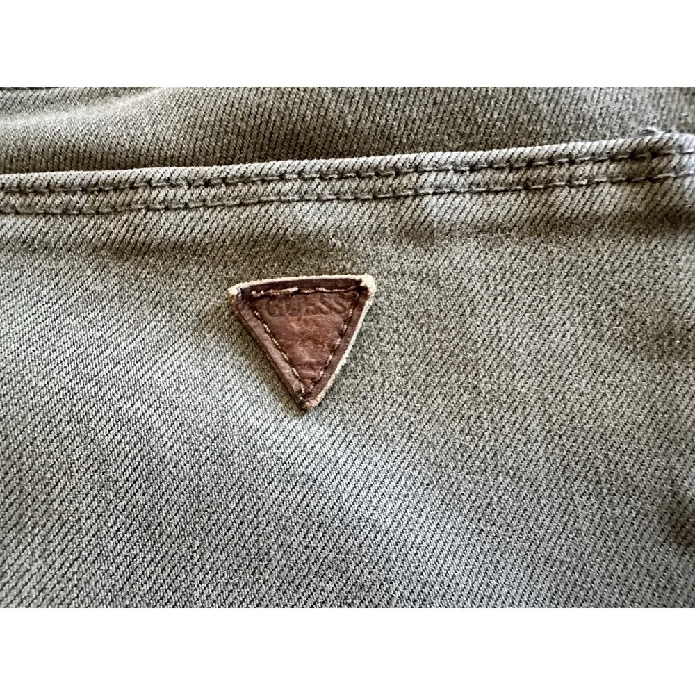 Guess 1981 Skinny Jeans Mid Rise Medium Wash Denim Women's Size 29‎ Green
